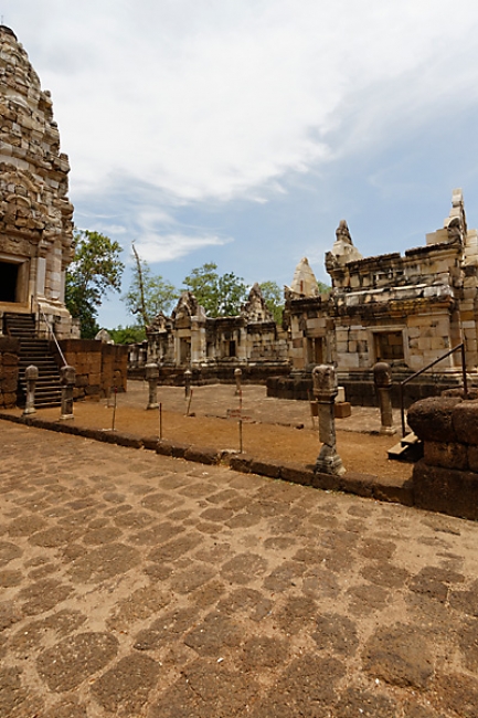 29-Prasat Sdok Kok Thom (2013)-054